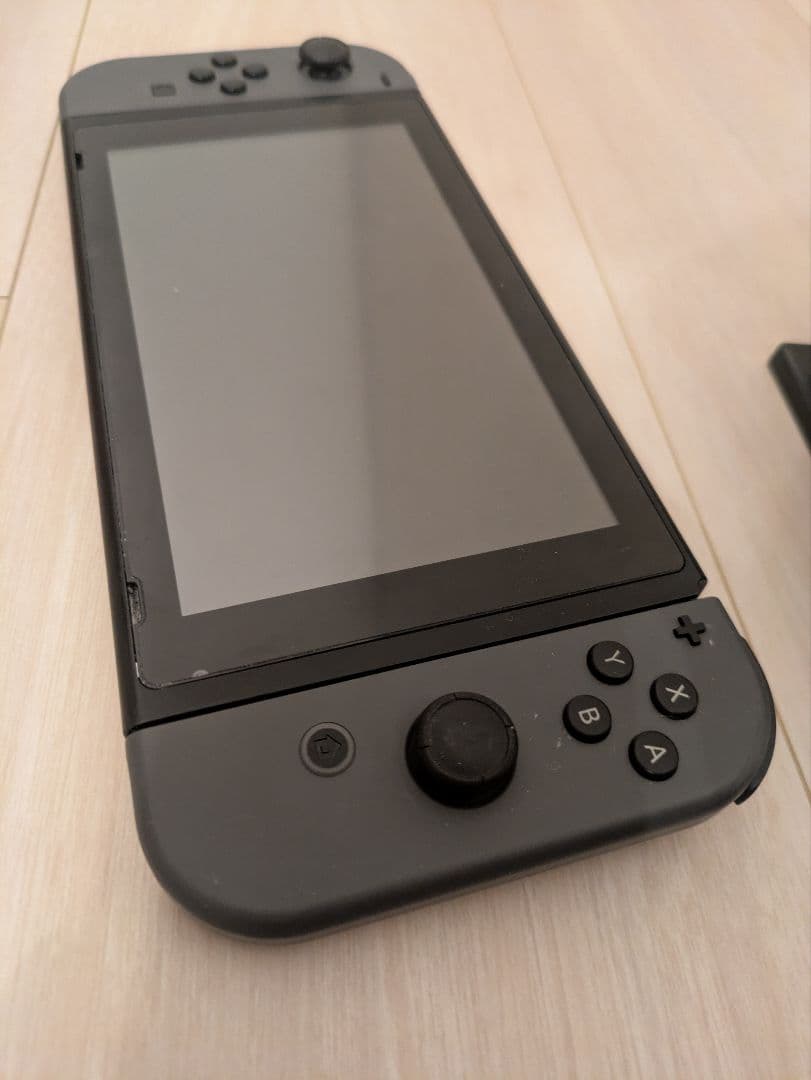 NintendoSwitch本体　グレー　専用ケース付き