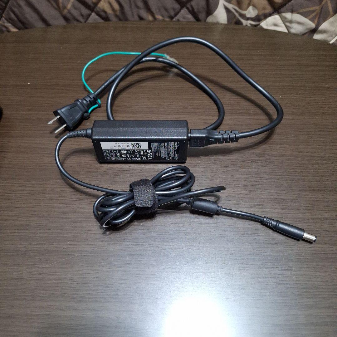 DELL Inspiron 3520 ノートPC 本体