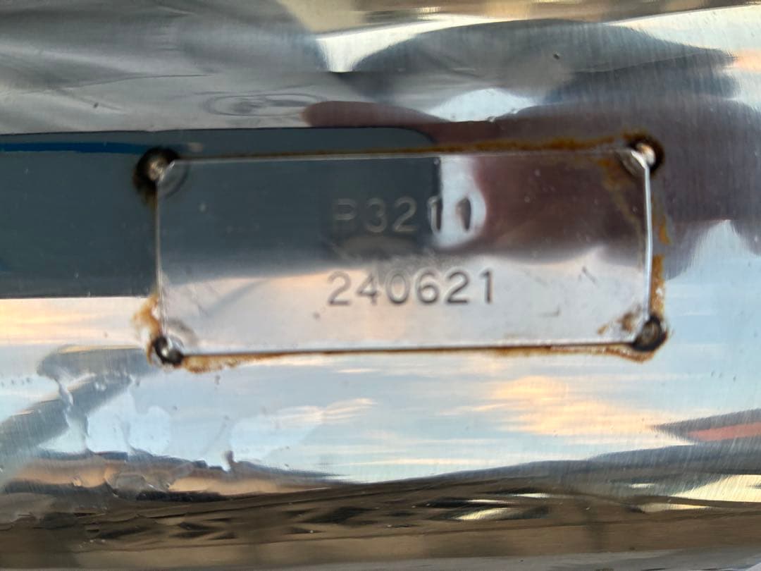 デリカ　D5 後期　エルフォード　レボルシオンマフラー　マフラー