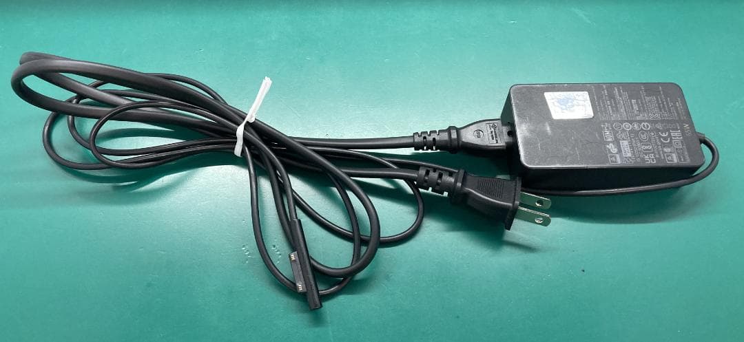 【美品】Surface Book 2 i5/8GB/256GB/Office