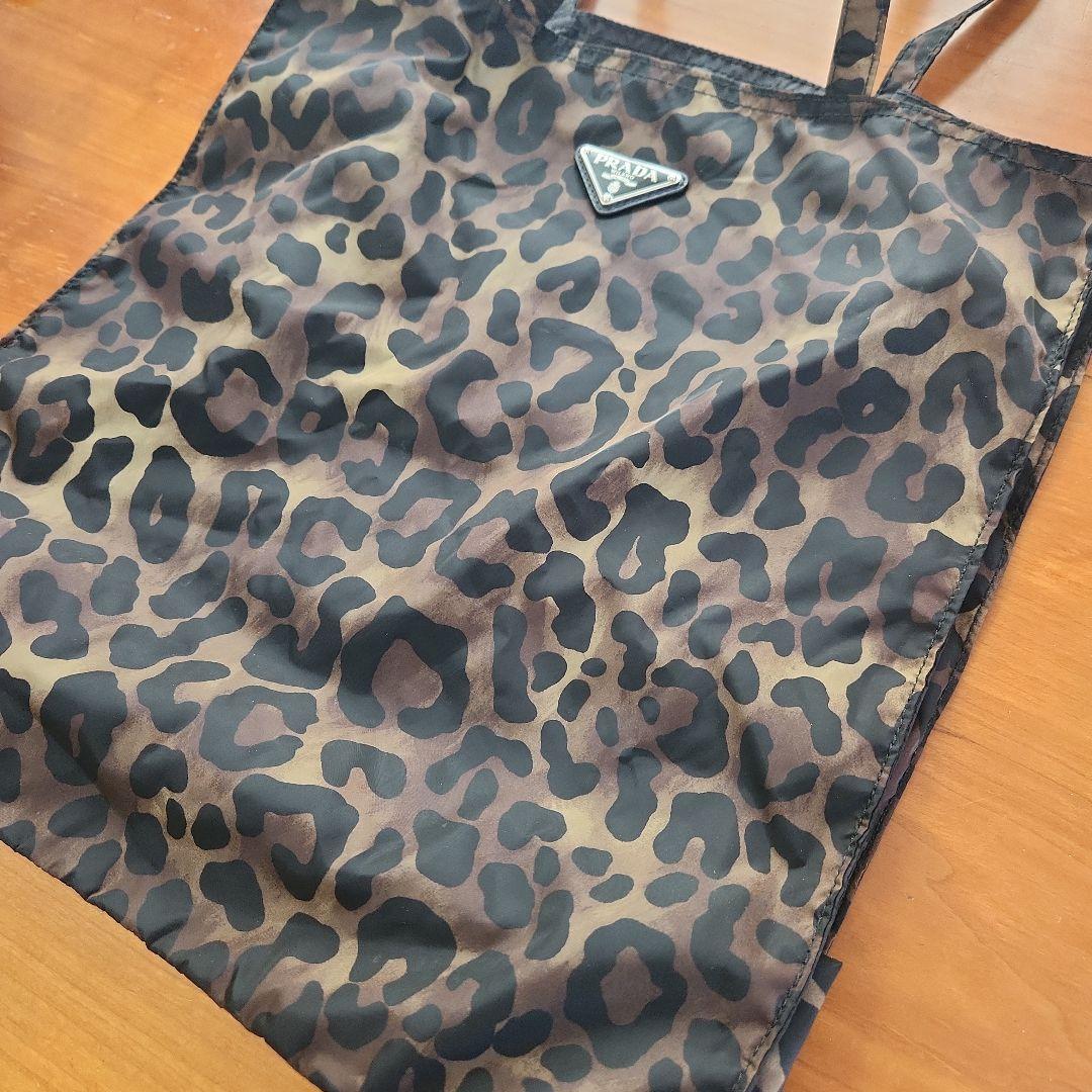 PRADA ヒョウ柄 ⭐ナイロンエコバッグ