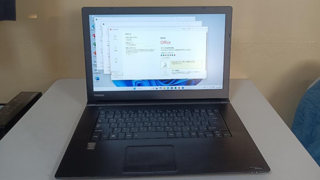 美品ノートパソコンTOSHIBA第五世代Corei5 SSD512Gメモリ16G
