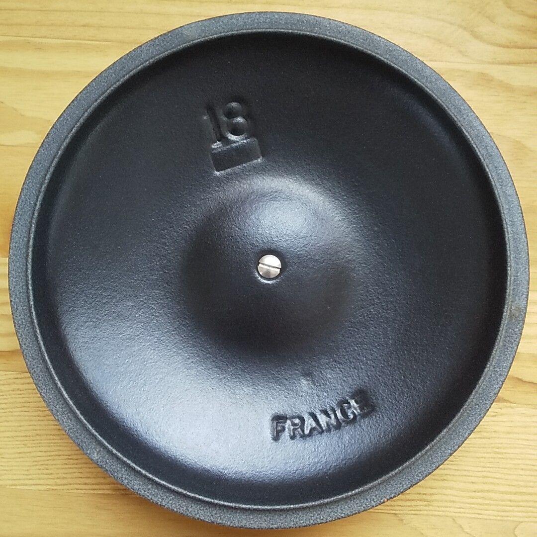 LE CREUSET 　ココット エブリィ 18 インナーリッド付き