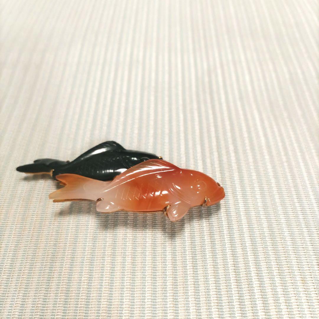 鯉　ブローチ　金属　天然石　K18