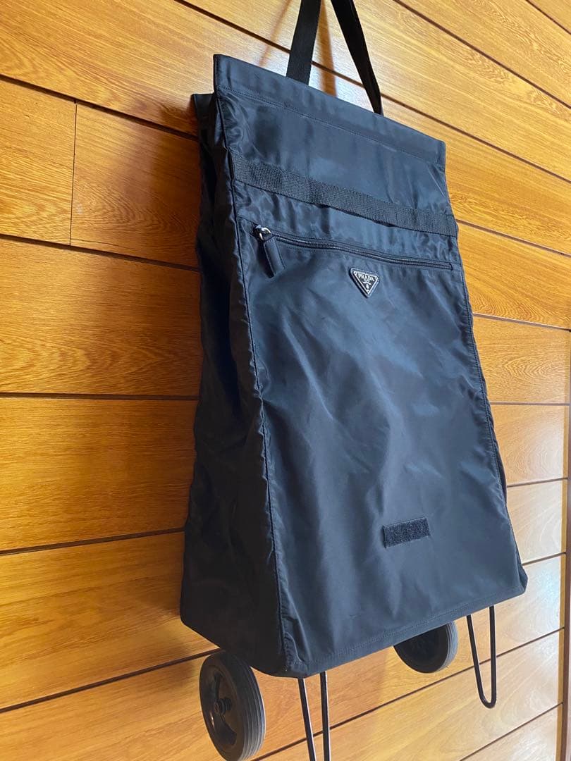 【希少⭐️入手困難】PRADA ショッピングカート　旅行バック　便利なキャリー付き