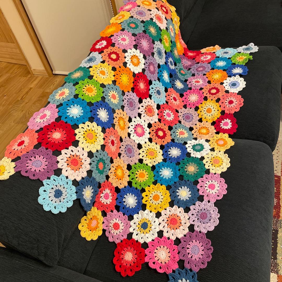 ハンドメイド　お花がたくさん　ブランケット　モチーフ　コットン