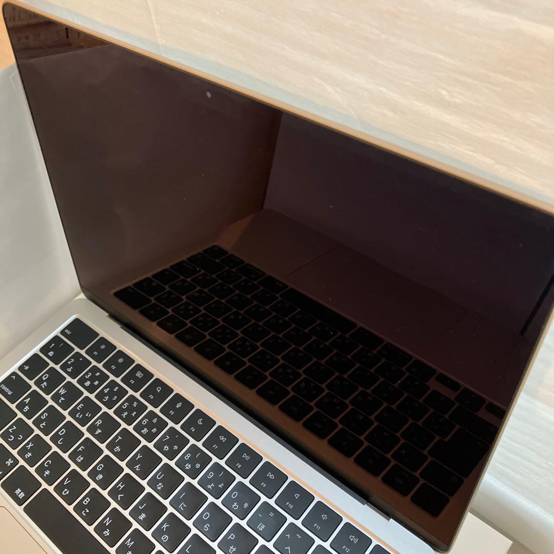 MacBook Air M2 16GBメモリ