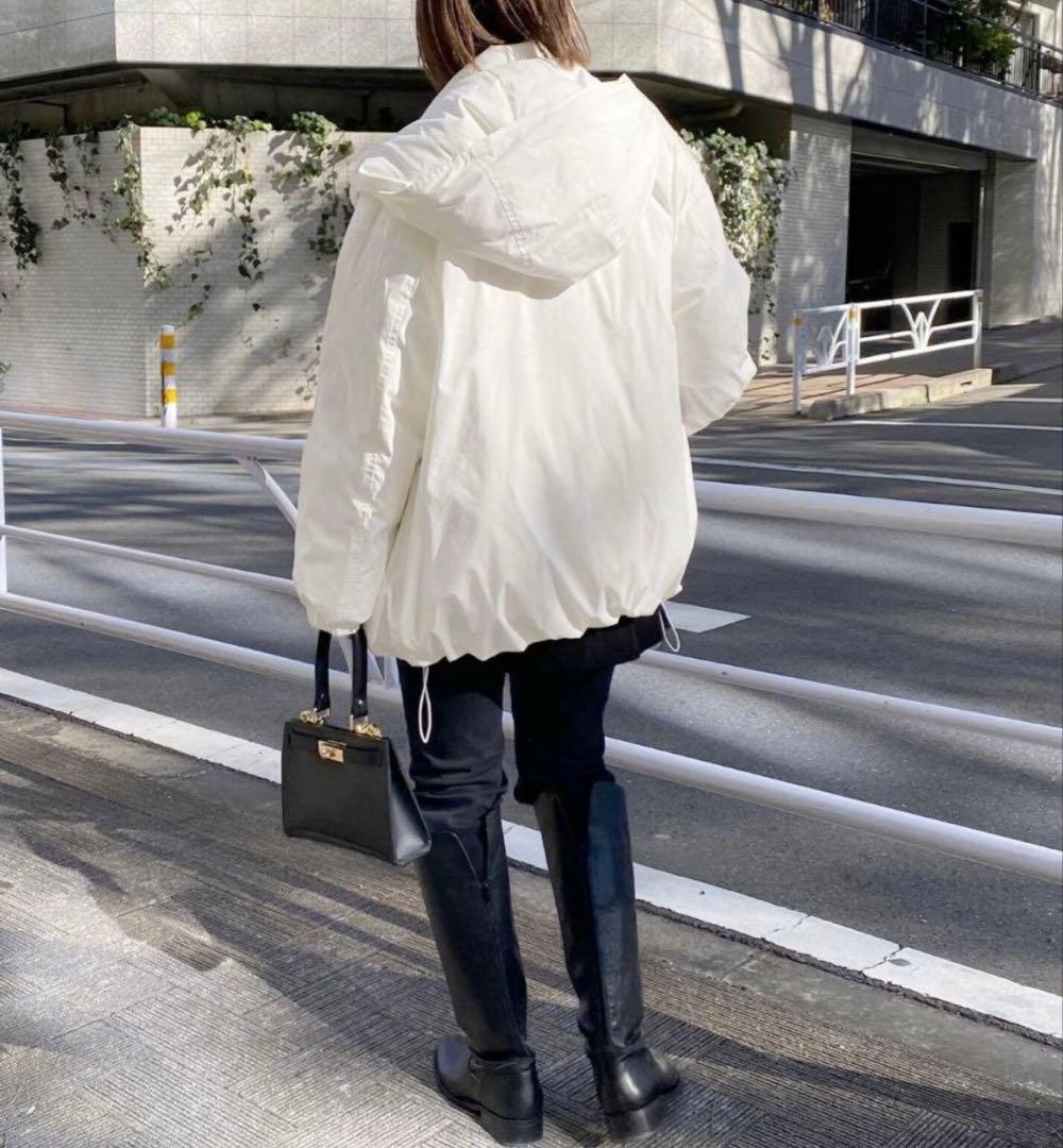 「SLOBE IENA」 ダウンジャケット 38 ホワイト ショートダウン