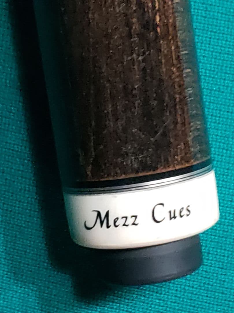 ビリヤードキュー 2本シャフト付き