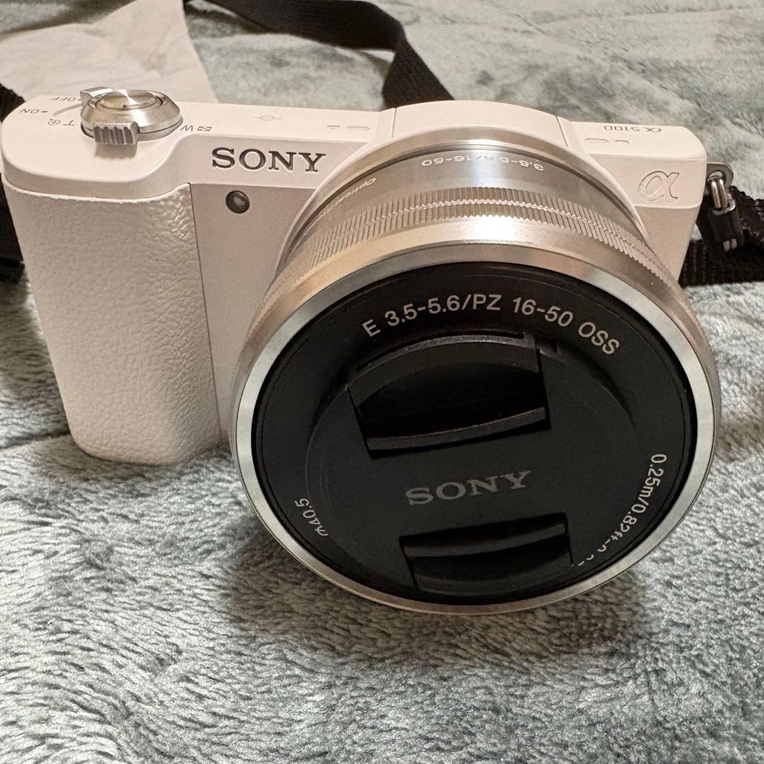 SONY α5100 ミラーレス一眼カメラ 本体とレンズ付き 超美品