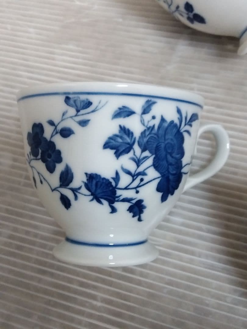 ロイヤルマイセン　カップ＆ソーサー、ボウル、プレート　36pc