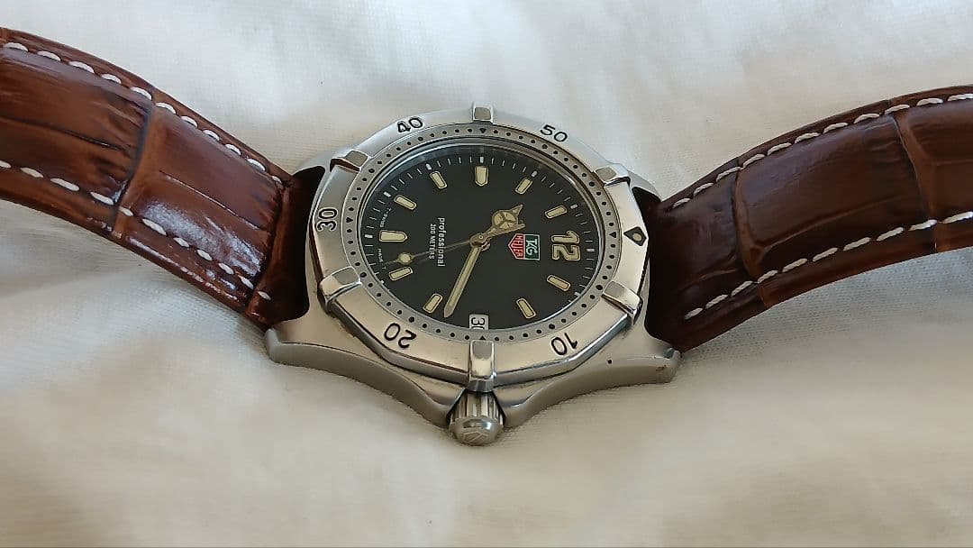 TAG Heuer タグ ホイヤー 腕時計　プロフェッショナル 200シリーズ