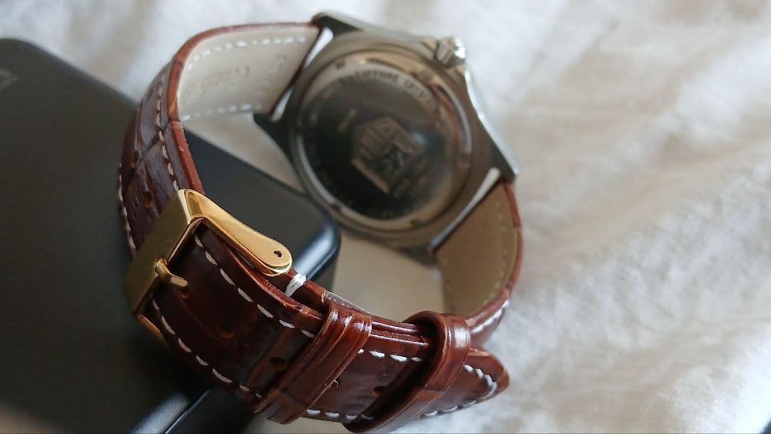 TAG Heuer タグ ホイヤー 腕時計　プロフェッショナル 200シリーズ