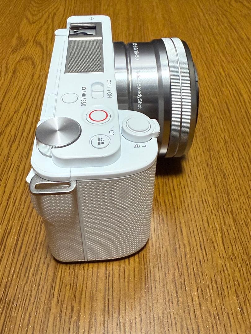 【ほぼ新品】SONY ZV-E10 デジタル一眼カメラVlogcam