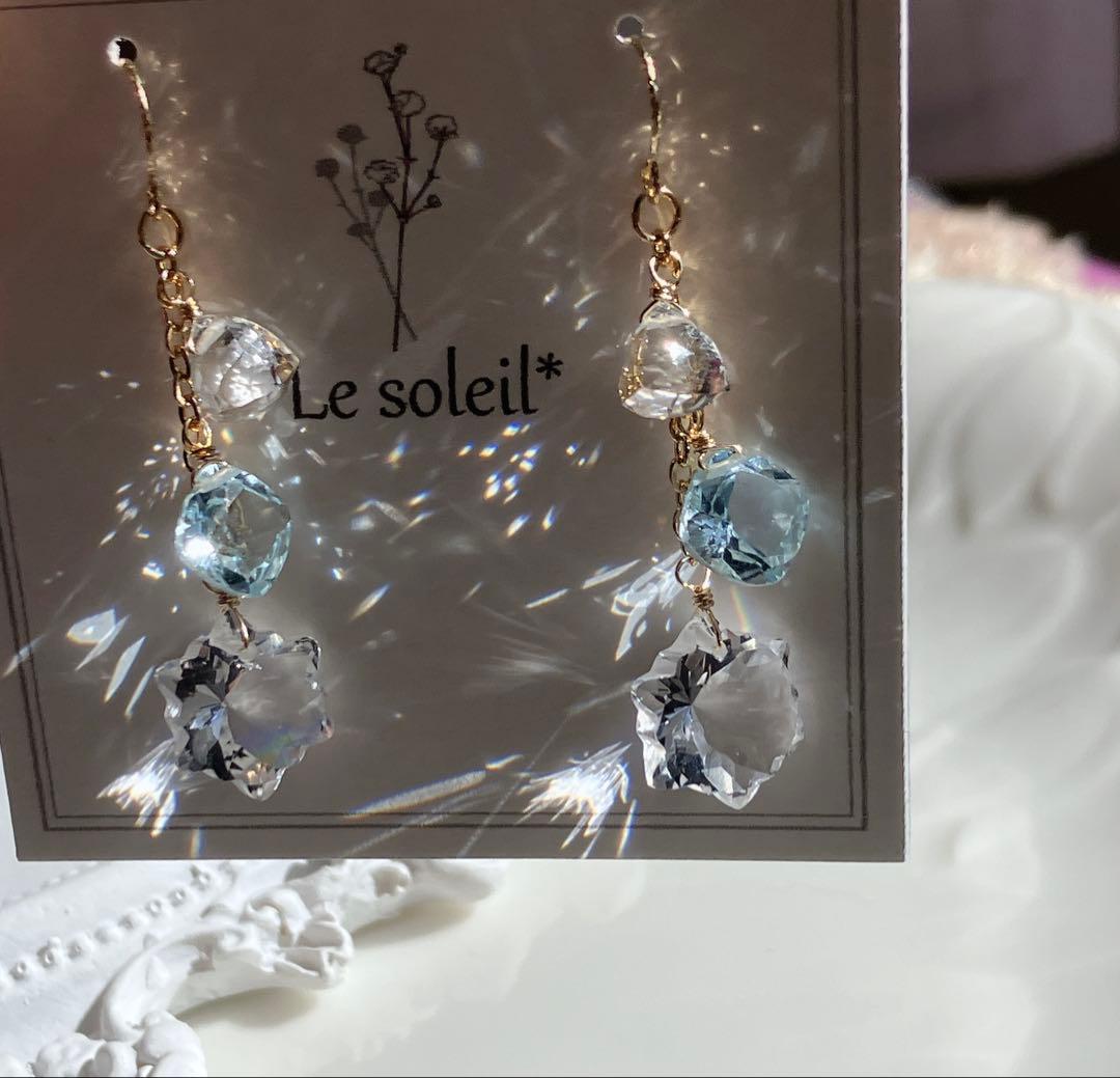 ポメころび◆ラスト1点✧雪の結晶✧水晶×スカイブルートパーズピアス