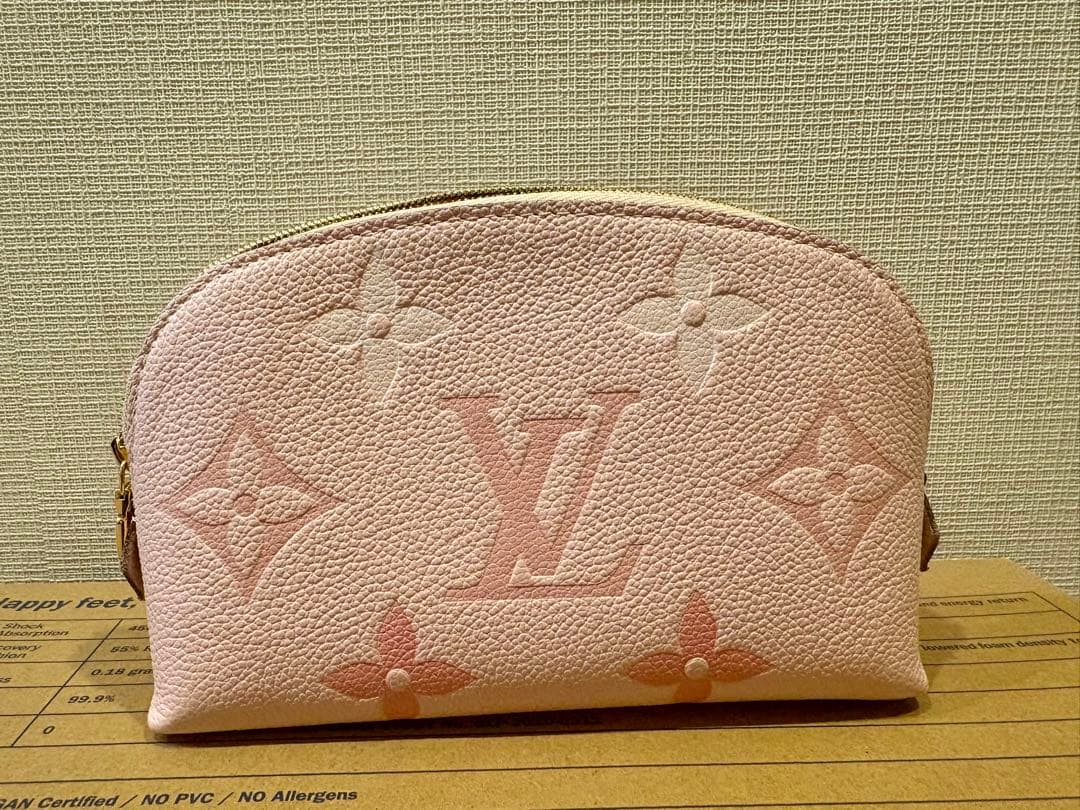 Louis Vuitton ピンク モノグラム ポーチ