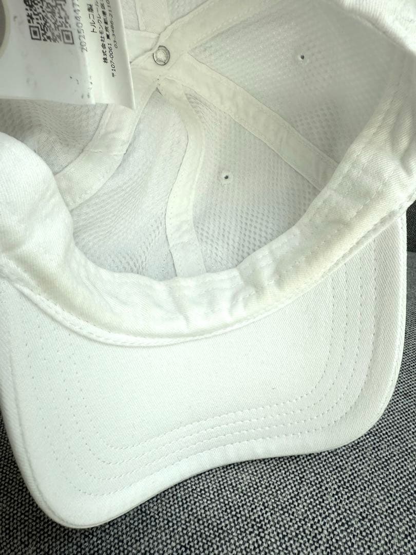 モンクレール　キャップ　ホワイト