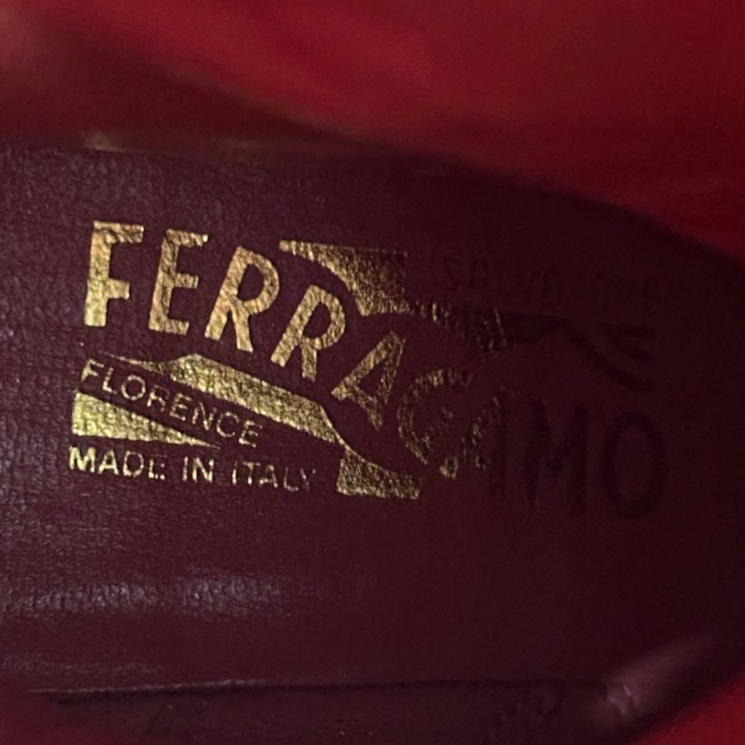 未使用✨Salvatore Ferragamo レザー　ロングブーツ　ゴールド