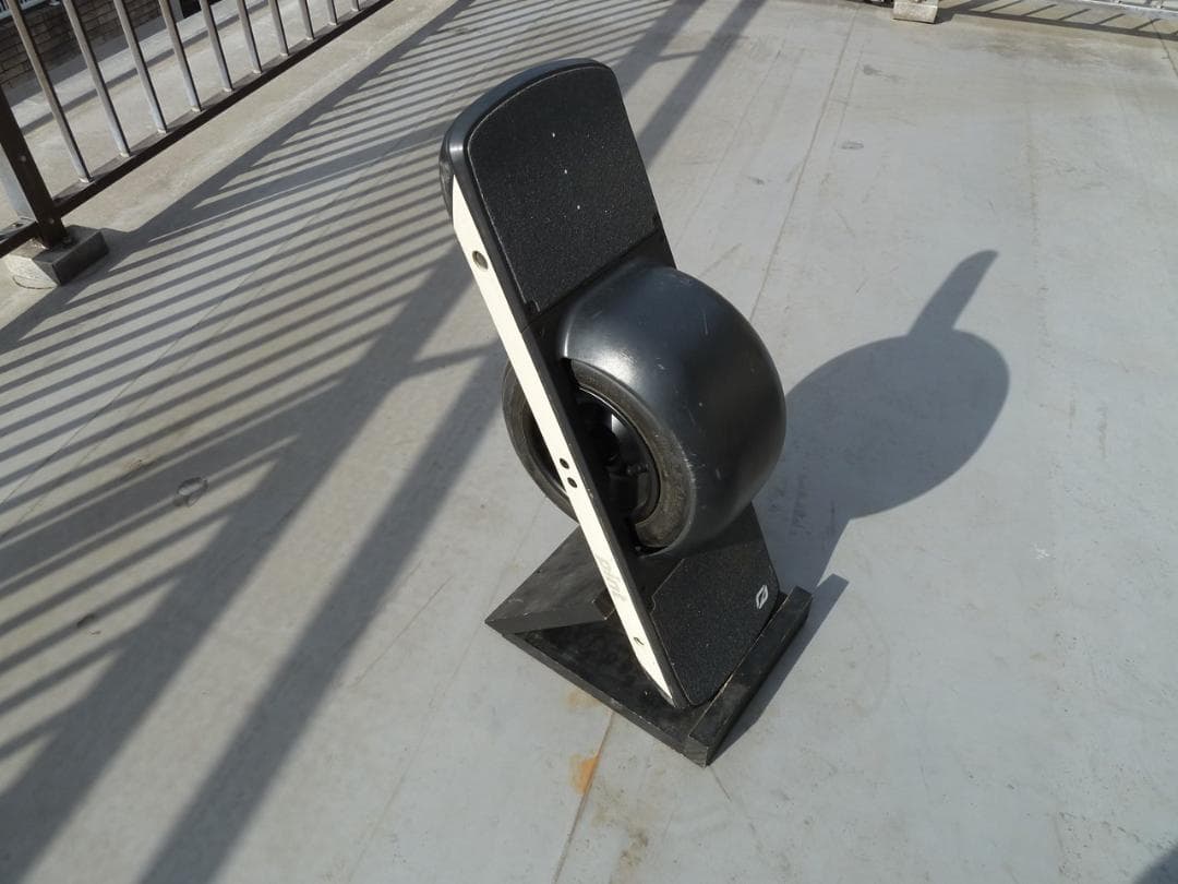 即購入は✖　累積走行距離わずか61キロ OneWheel Pint 電動スケボー