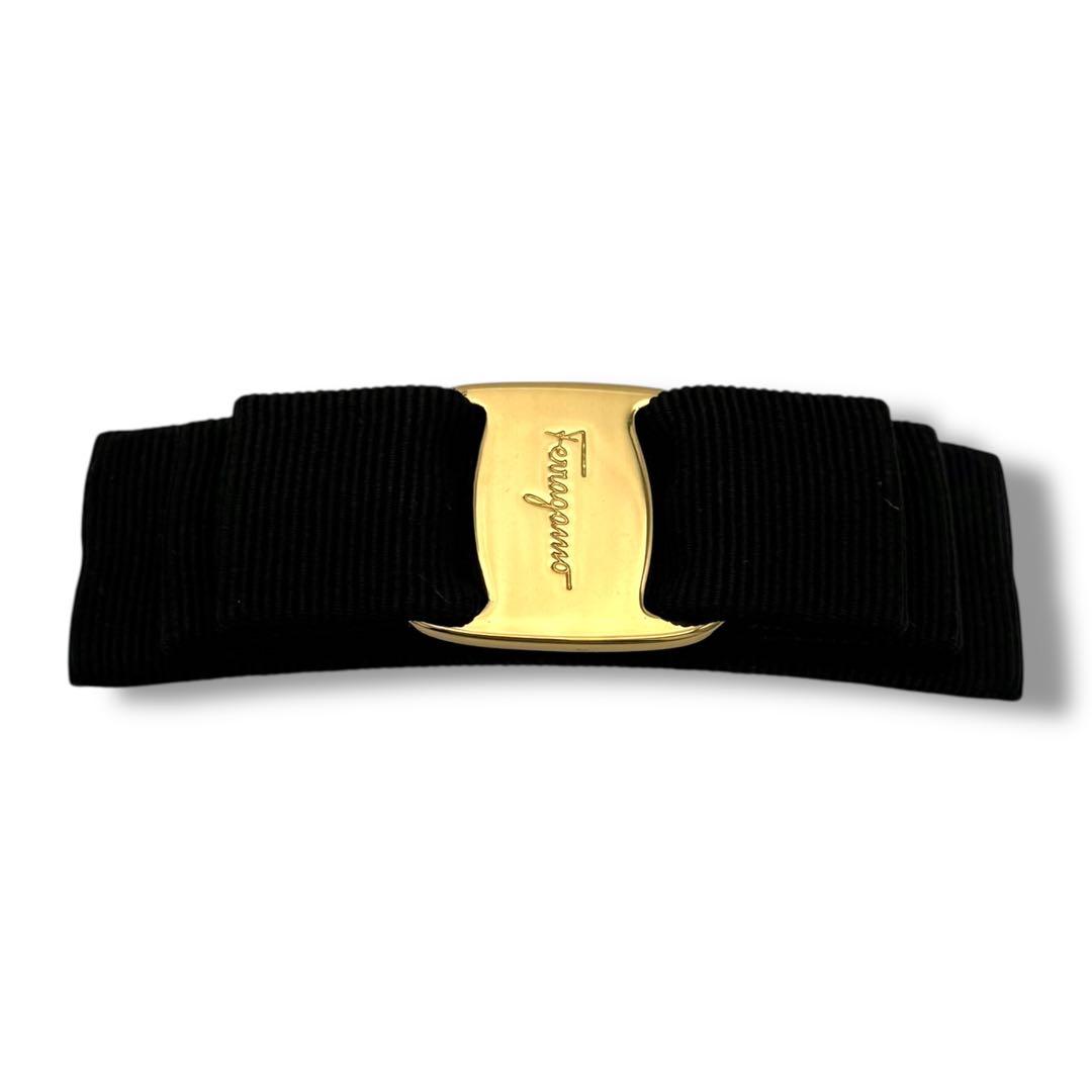 【美品☆箱付き】サルヴァトーレフェラガモ ヴァラリボン バレッタ