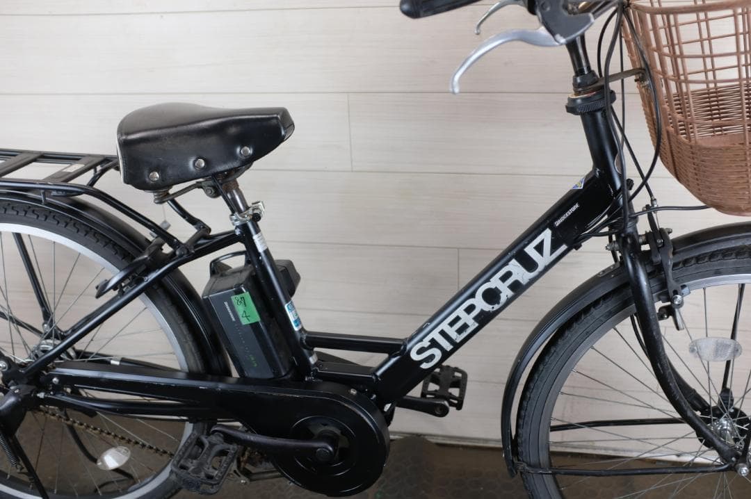 ブリヂストン製　STEPCRUZ　26インチ3段　8.7Ah（4点灯）充電器あり