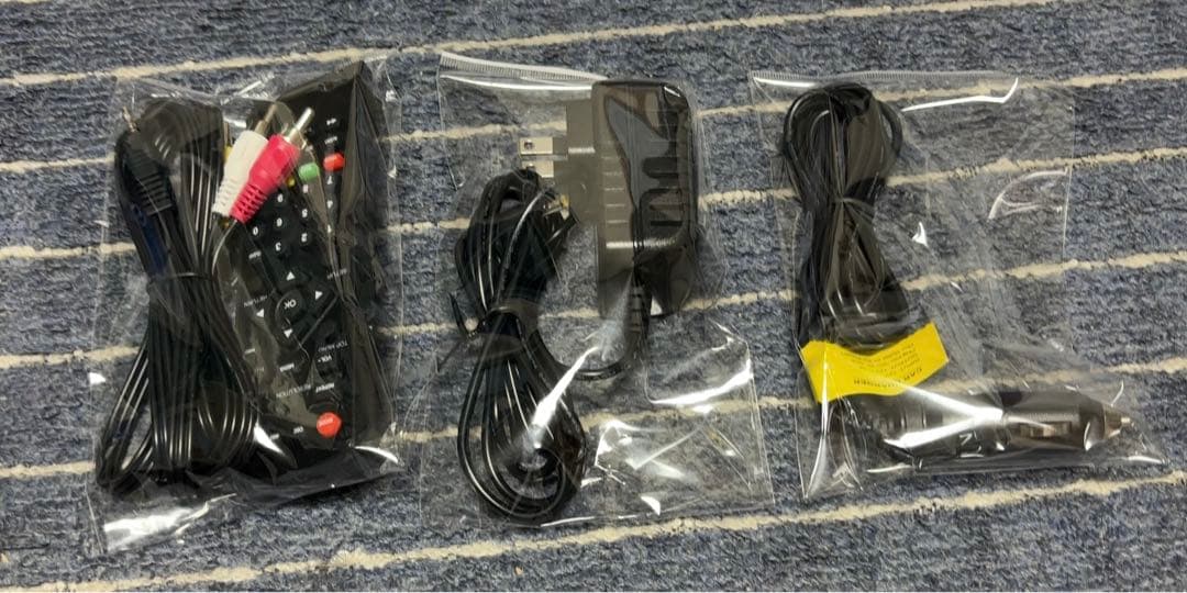 FANGOR ポータブルブルーレイプレーヤー12型 F-BR126【動作確認済】