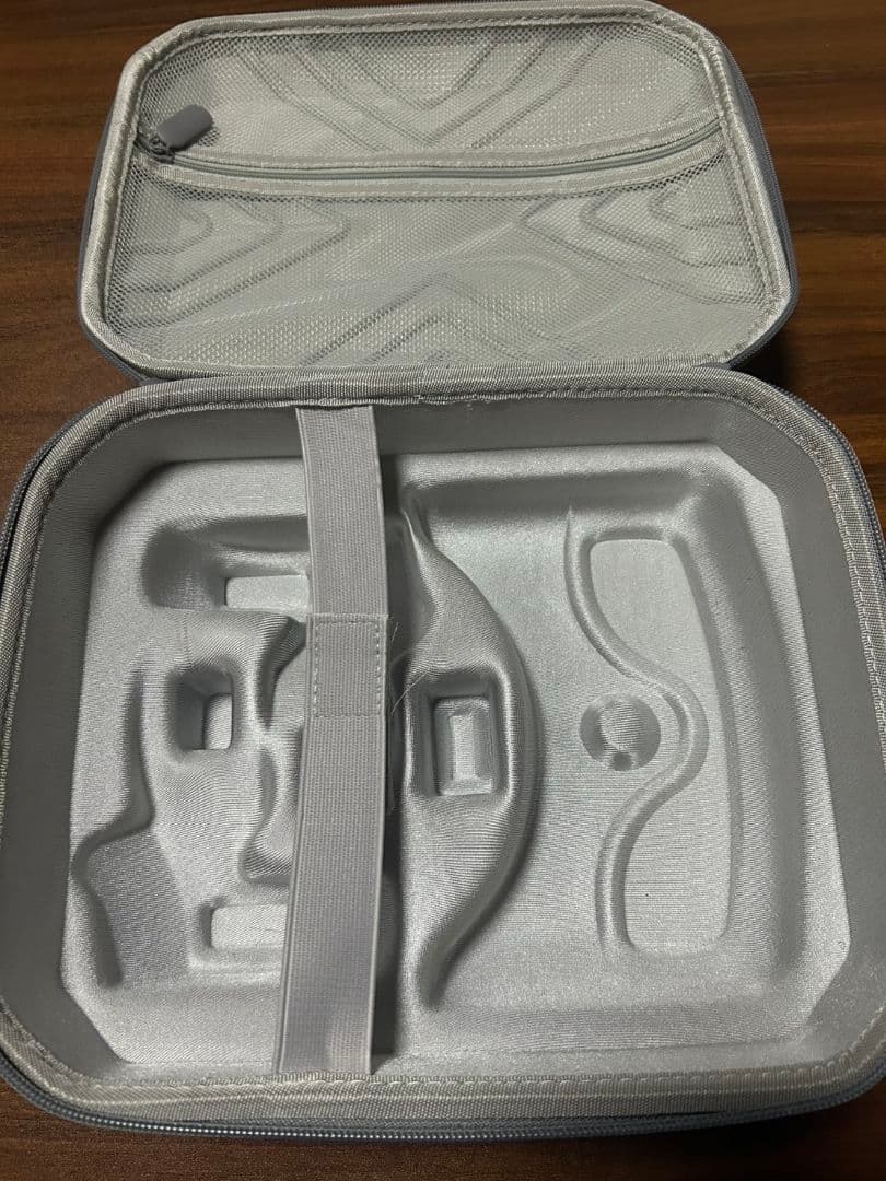  Qunst2(オキュラスクエスト2) コントローラー