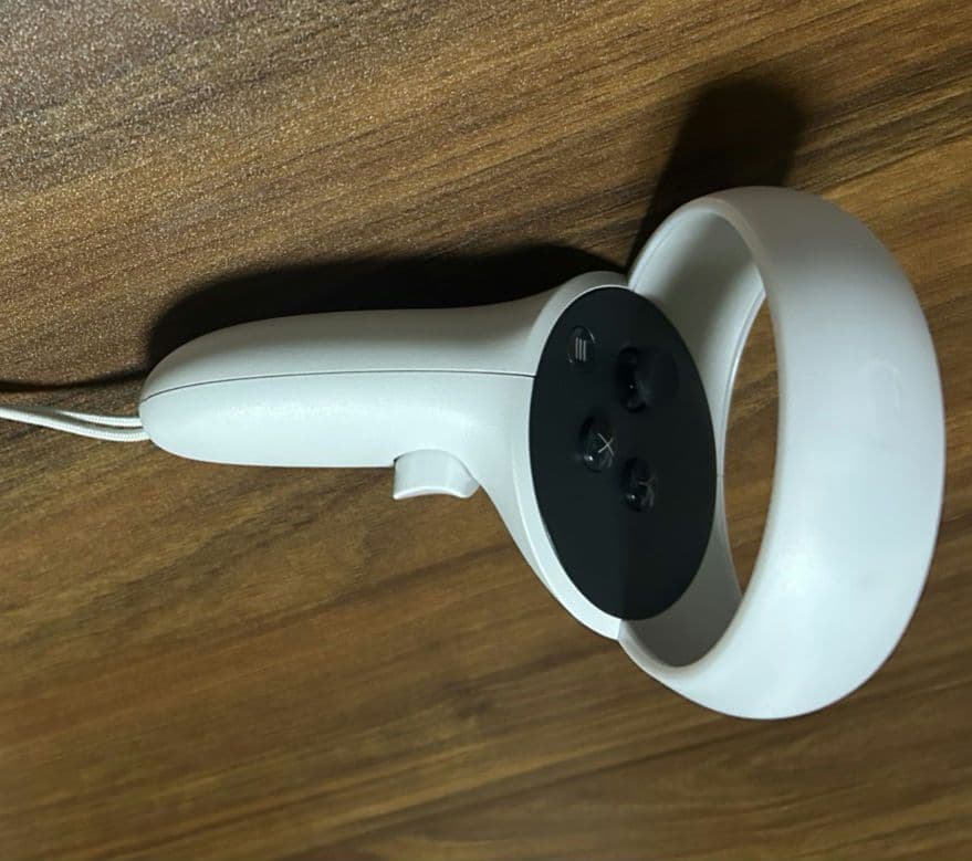  Qunst2(オキュラスクエスト2) コントローラー