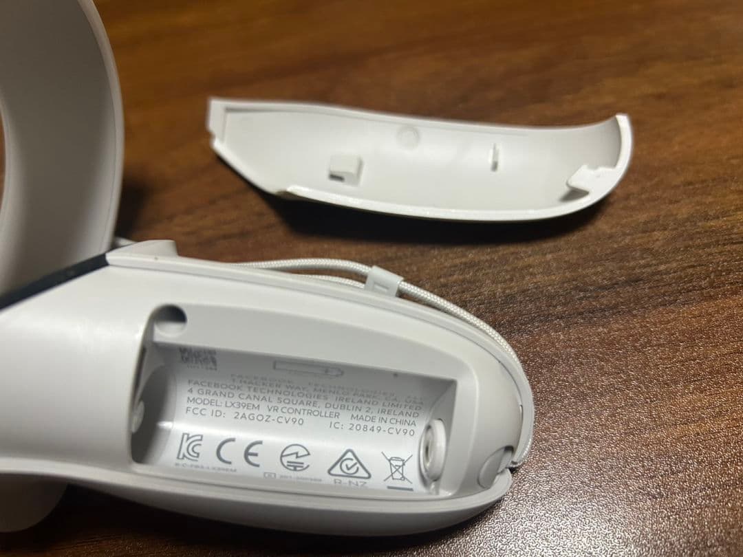  Qunst2(オキュラスクエスト2) コントローラー