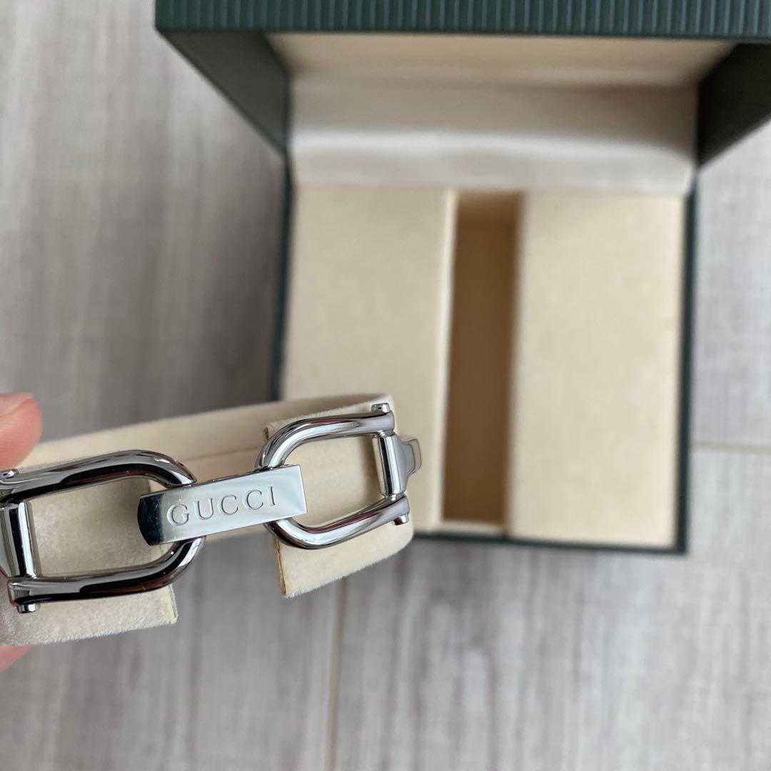 【美品】GUCCI 1500L バングル腕時計