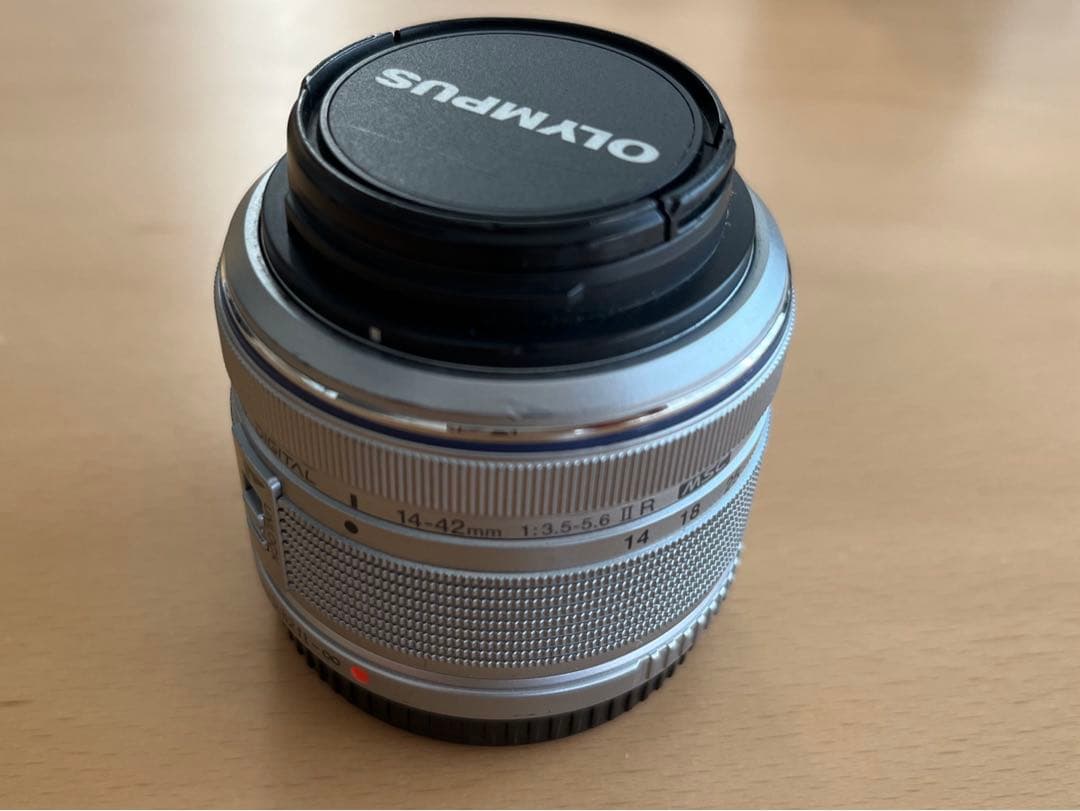 OLYMPUS PEN E-PL7ミラーレス一眼 カメラセット