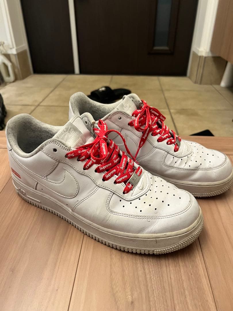 Supreme × Nike Air Force 1 Low \"White\"