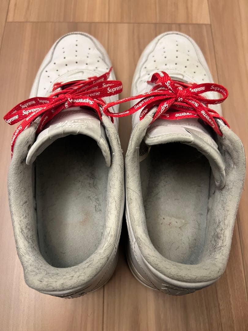 Supreme × Nike Air Force 1 Low \"White\"