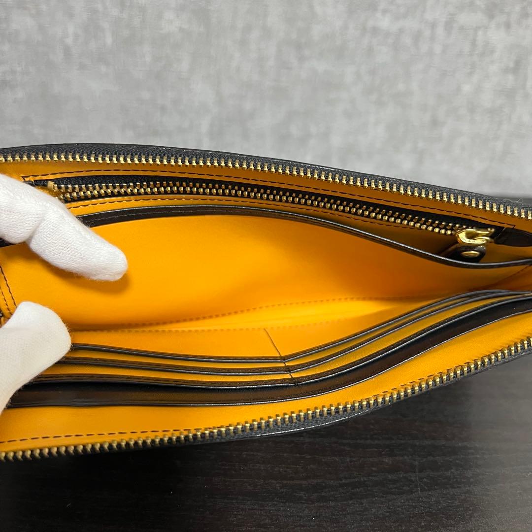 GANZO ミネルバナチュラル ブラックレザー ラウンドジップ 長財布