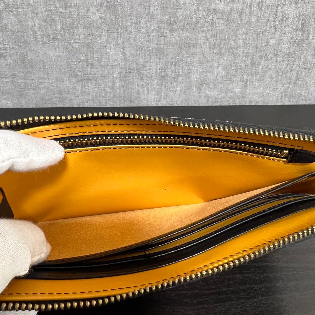 GANZO ミネルバナチュラル ブラックレザー ラウンドジップ 長財布