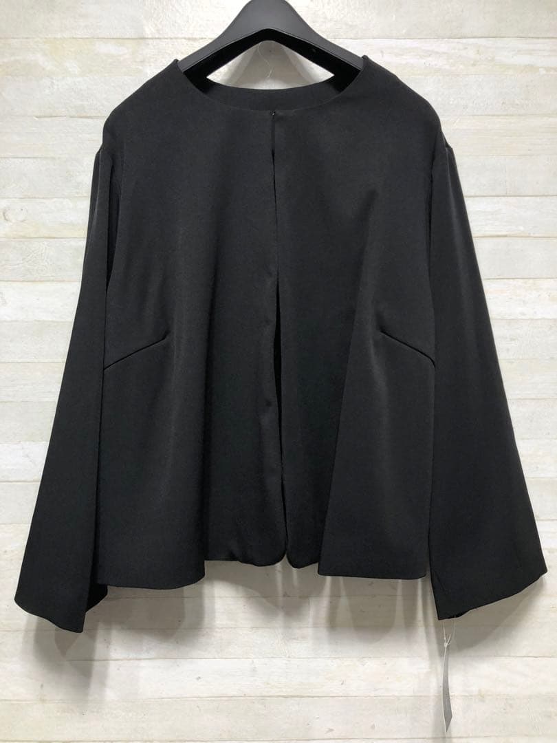 新品☆5L♪黒無地♪ブラックフォーマル♪9分丈ストレッチパンツスーツ◯G124