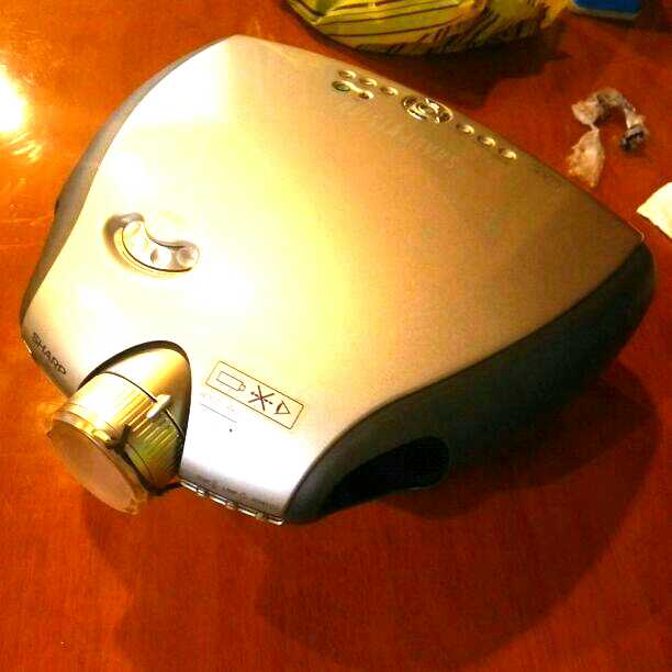 映写機＋スクリーン