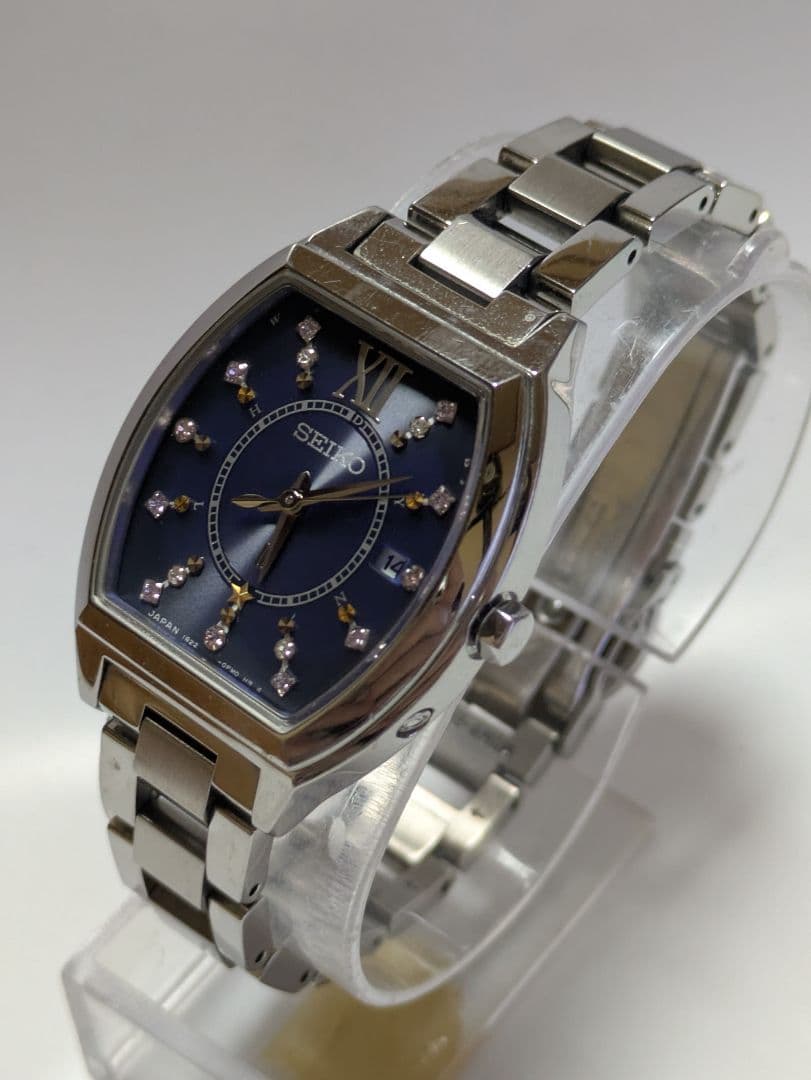 s*☀様 SEIKO ルキアクリスマス限定モデル ダイヤモンド風装飾◆限定品