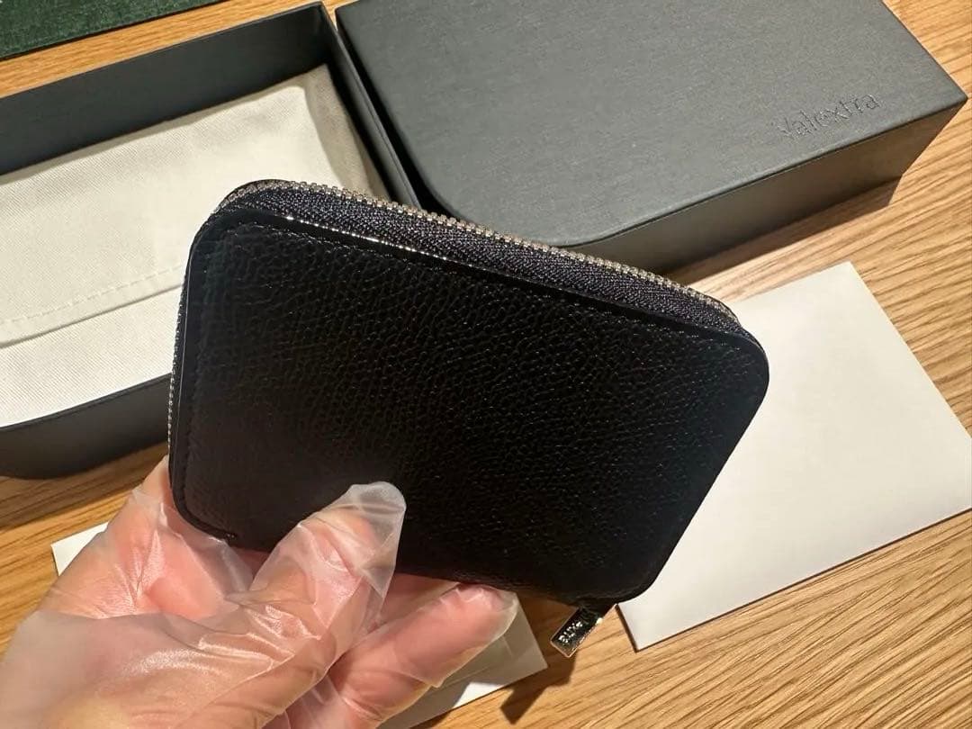 valextra ウォレット　黒　財布　ケース