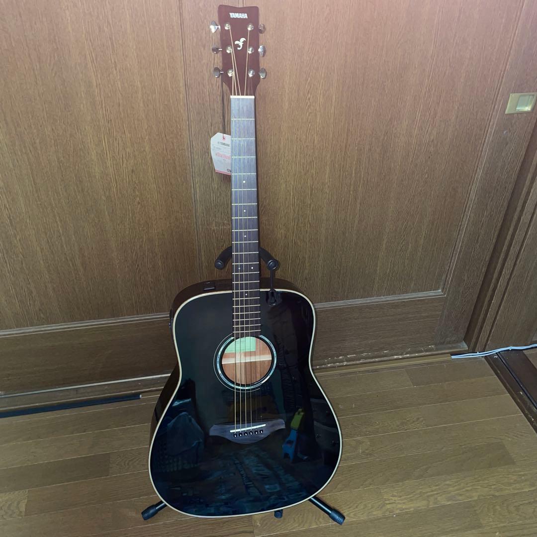 ヤマハ　FGX865 エレアコギター　DR弦付き