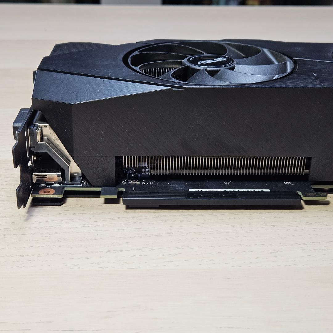 ASUS Geforce RTX2070 グラフィックボード