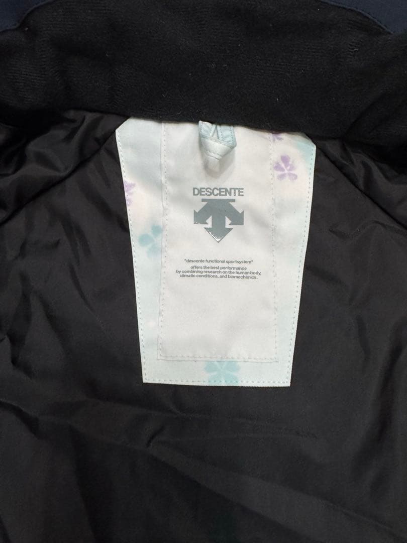 m　美品❗️デサントDESCENTE スキーウェア（女性用）LL
