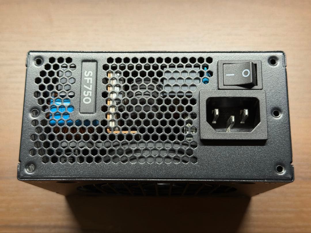 コルセア CORSAIR SF750 Platinum 750W SFX電源