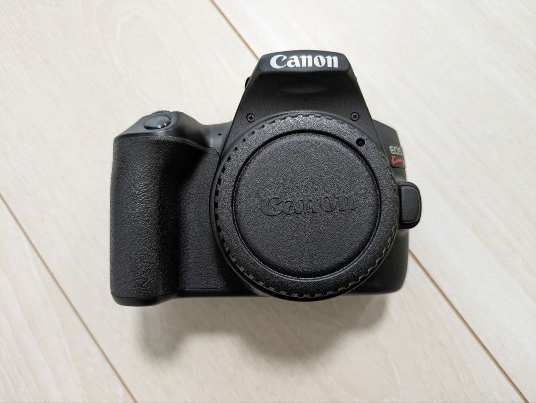 Canon EOS Kiss X10 本体 + 2本レンズ + 付属品