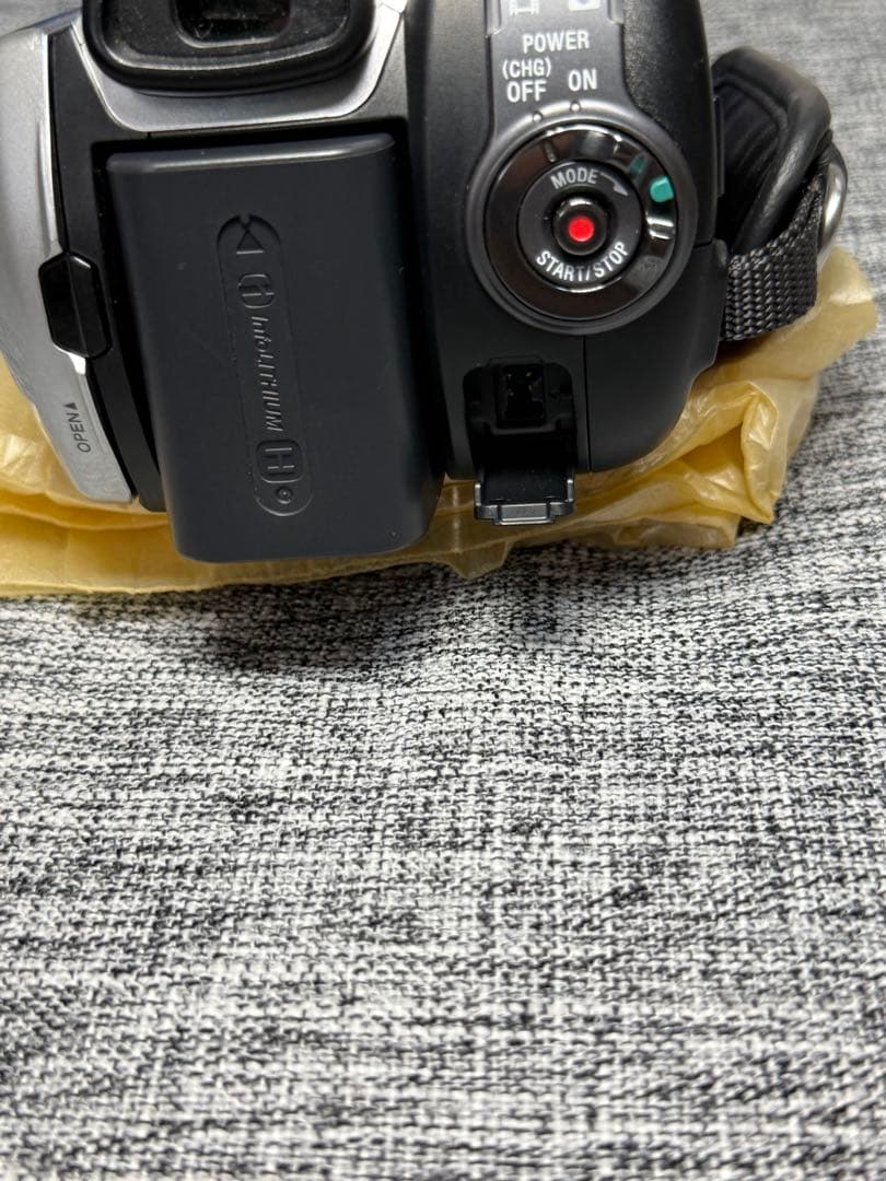 【動作ＯＫ】ナイトショットSONY HDR-SR11 ビデオカメラ