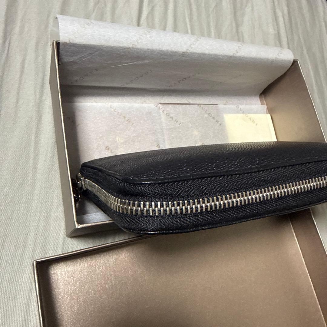 ブルガリ　ラウンドファスナー長財布