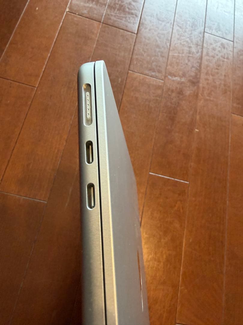 MacBookAir シルバー　M4 メモリ32GB SSD512GB