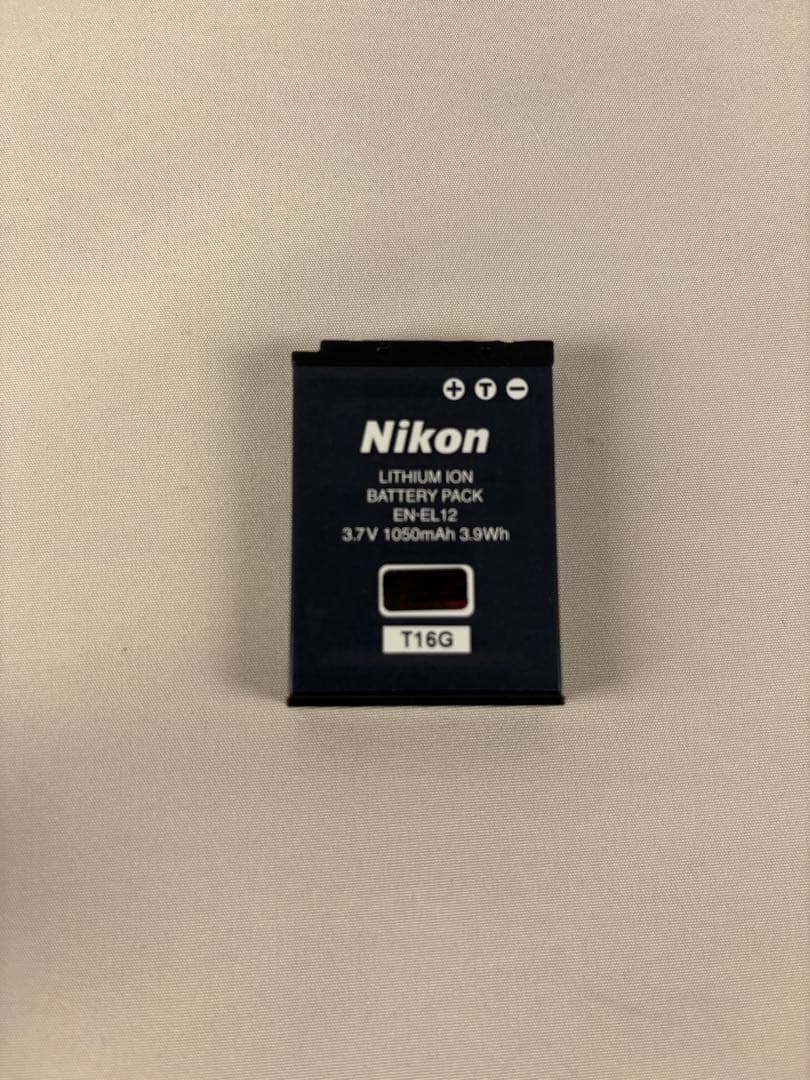 Nikon coolpix AW130 防水カメラ