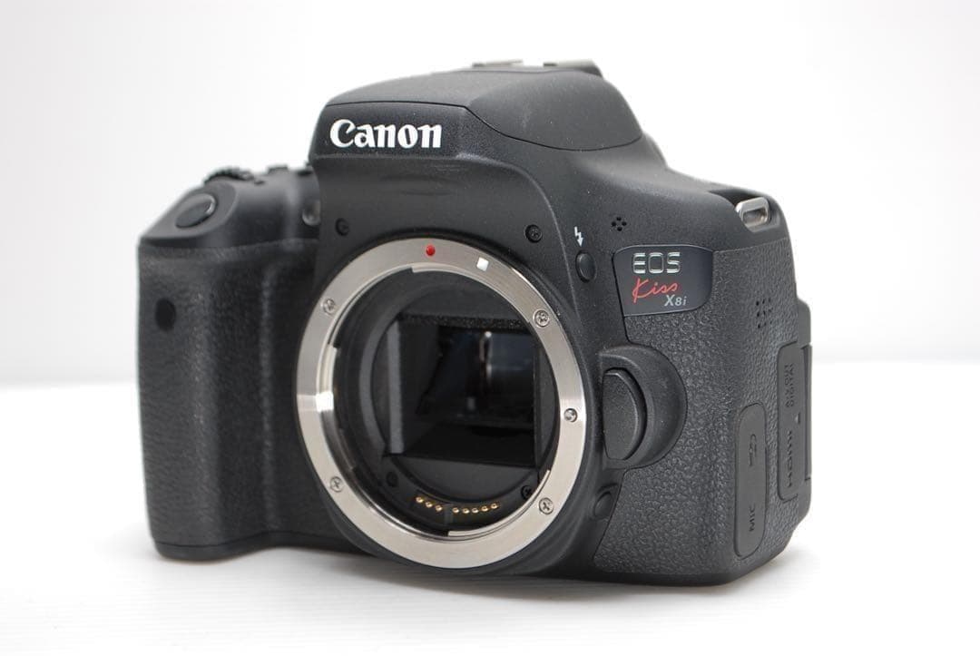 ❤️Canon kiss X8i❤️動作確認済 高画質 美品 単焦点レンズ付き