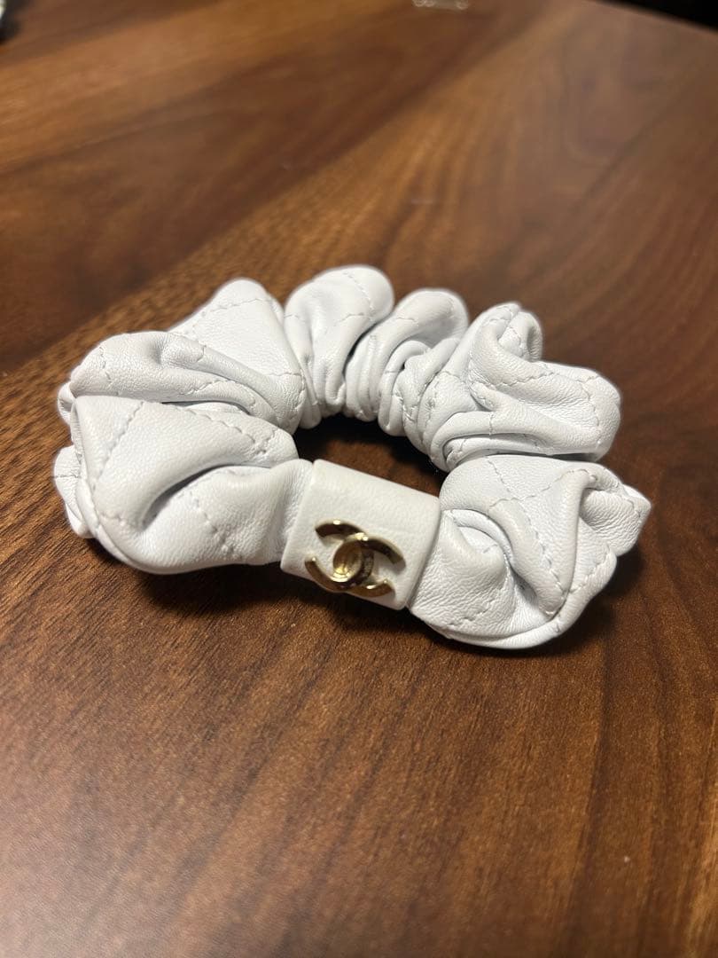 シャネル シュシュ